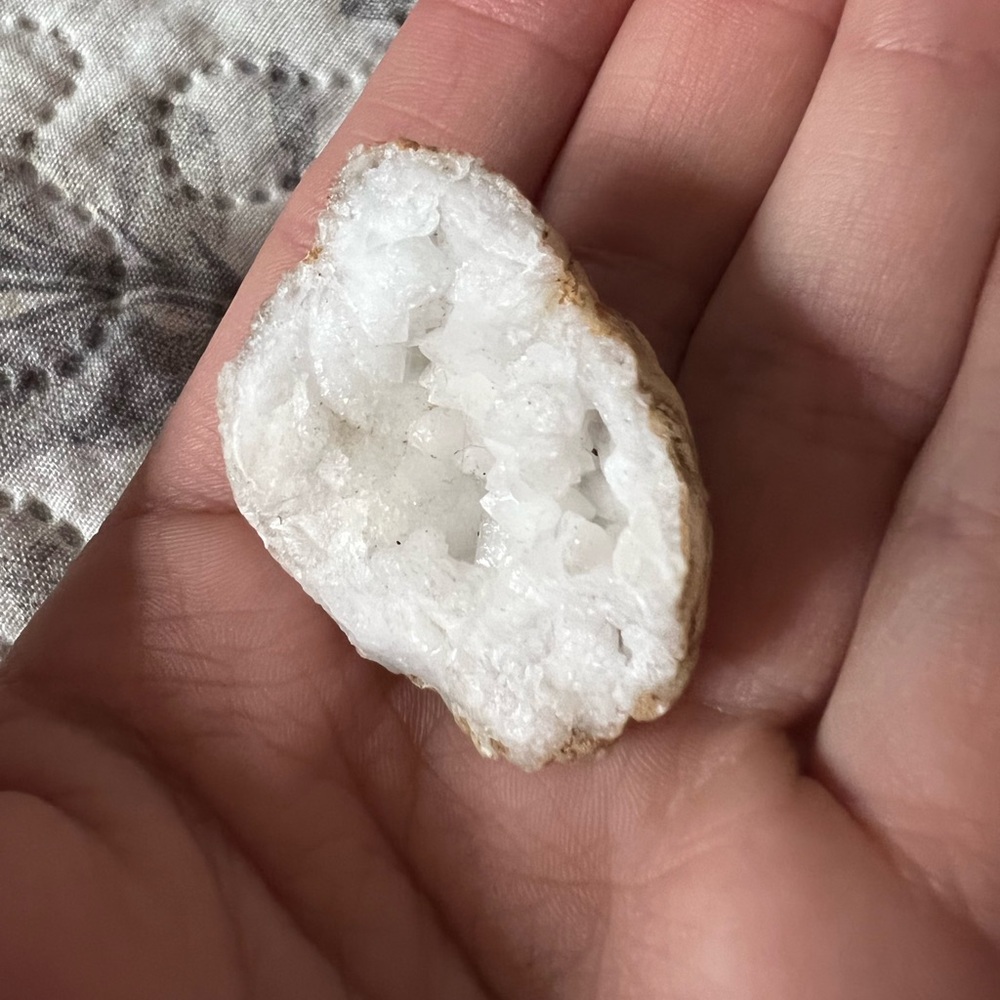 Geode - Picture 2 of 4